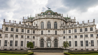 Palazzo Stupinigi koło Turynu - oszałamiająca sala myśliwska po renowacji