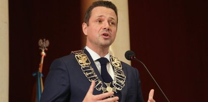 Trzaskowski podjął decyzję. Nie będzie pokazu fajerwerków