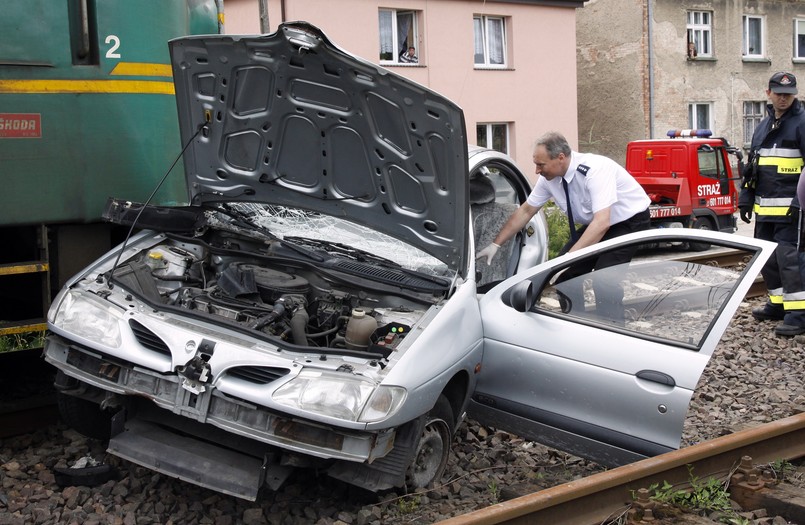 Podczas długiego czerwcowego weekendu na polskich drogach doszło do 525 wypadków, w których zginęło 71 osób, a 650 zostało rannych. Policjanci zatrzymali aż 2794 nietrzeźwych kierowców