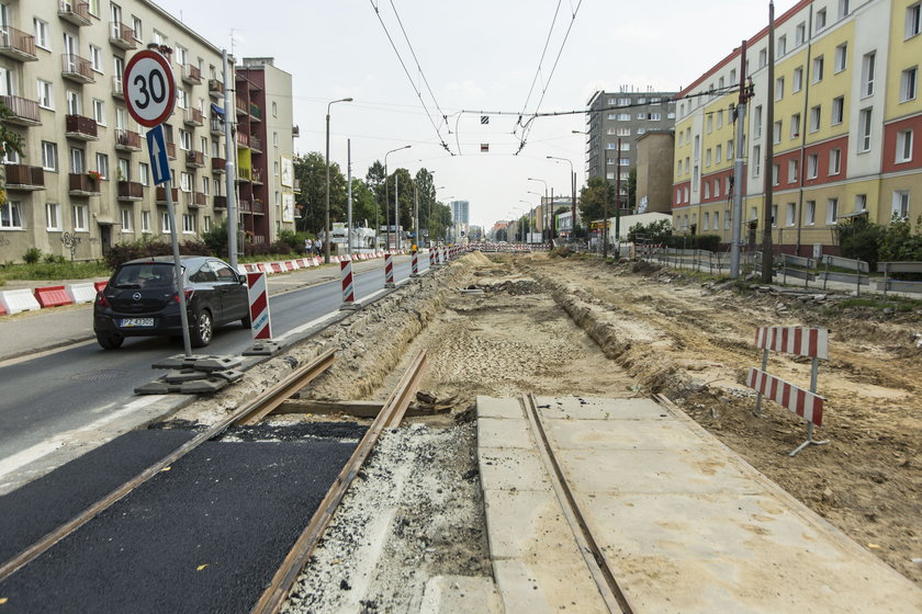 Koniec remontu Dąbrowskiego dopiero na wiosnę?