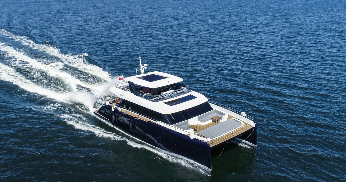 Rosyjski miliarder porzucił jacht wart 200 mln dolarów. Niszczeje w Dubaju