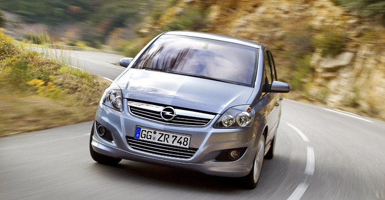 Opel: nowa Zafira w natarciu od lutego (dane techniczne plus ceny w Polsce)