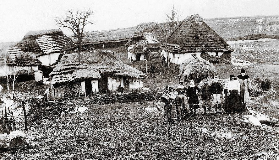 Uboga wieś galicyjska na początku XX wieku (wikipedia).