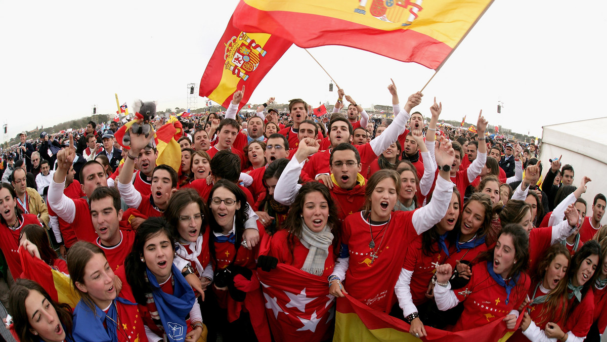 Światowe Dni Młodzieży w Madrycie mogą zgromadzić w tym roku około miliona uczestników. Mogą, lecz nie muszą. W Hiszpanii 44 proc. osób poniżej 24. roku życia nie wierzy w Boga, 60 proc. nigdy się nie modli. Ci, którzy otwarcie praktykują, bywają wytykani palcami.