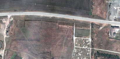 Zdjęcia satelitarne z okolic Mariupola pokazały coś przerażającego. "Nowy Babi Jar"