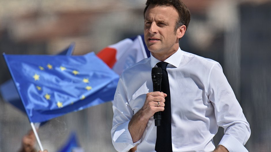 Emmanuel Macron podczas kampanii wyborczej we Francji 2022 r.