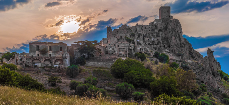 Opuszczone włoskie miasto duchów, które oczarowało Mela Gibsona