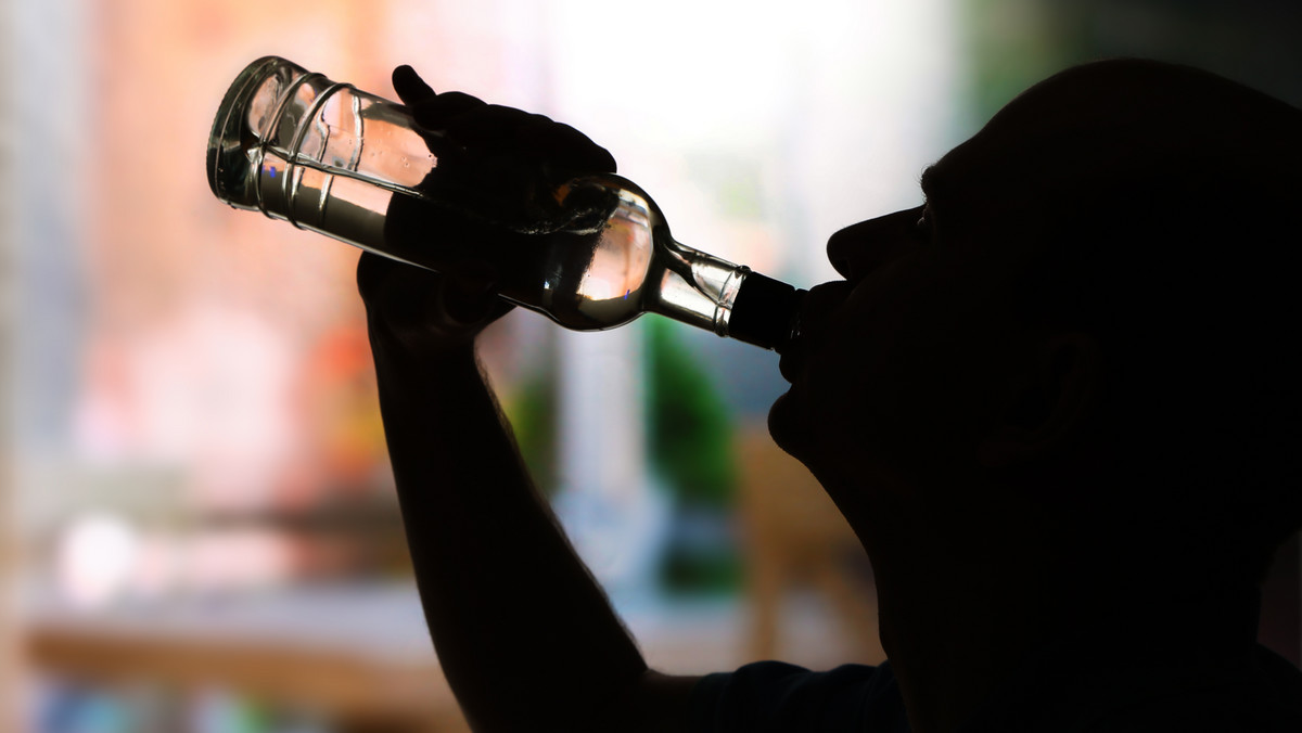 Ministerstwo Gospodarki chce się zgodzić na handel alkoholem przez internet – informuje "Gazeta Wyborcza".