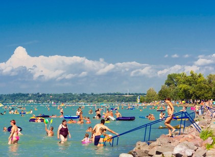 Ezért nem fürdik sok helyi a Balatonban című cikk nyitóképe