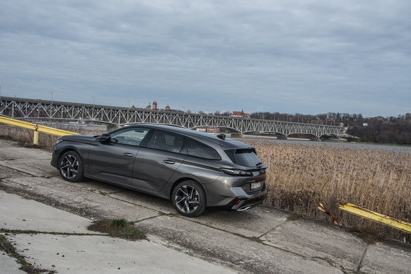 Test Peugeot 308 SW BlueHDi 130