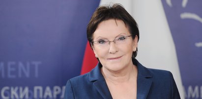 Była premier o pomniku Kaczyńskiego. Krytykuje PiS