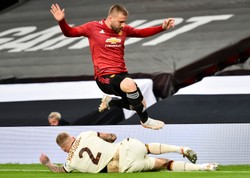 11 goli i dwie czerwone kartki. W półfinałach Ligi Europy emocji nie zabrakło