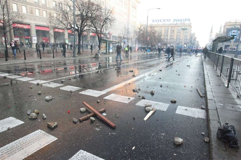 policja, zadyma, demonstracja, dzień niepodległości