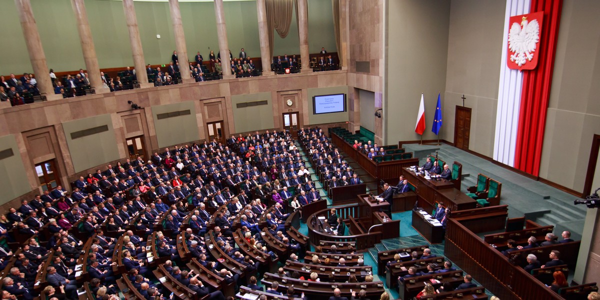 Sejm przyjął uchwałę ws. mediów publicznych