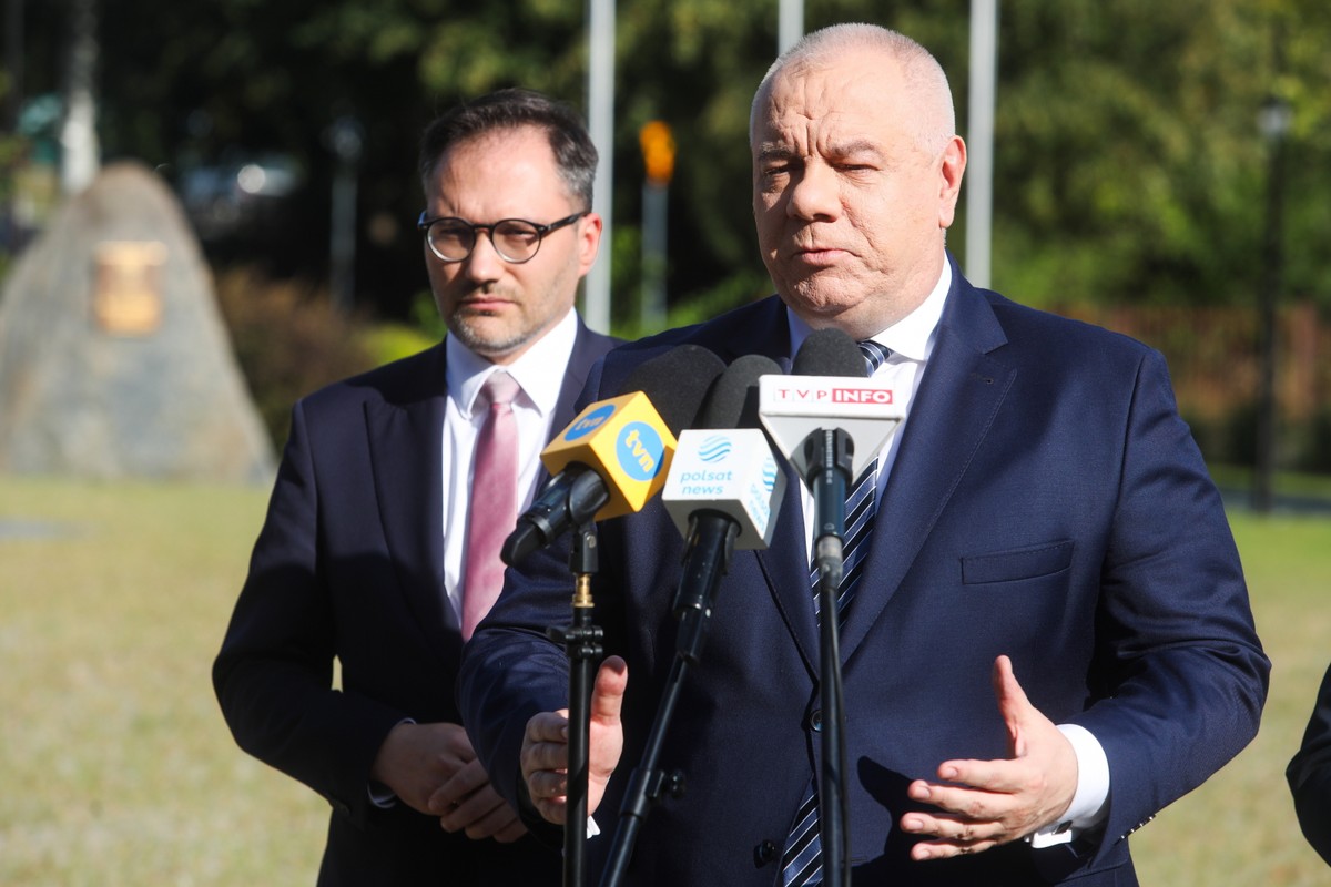Sasin: Będzie obniżka cen prądu dla gospodarstw domowych