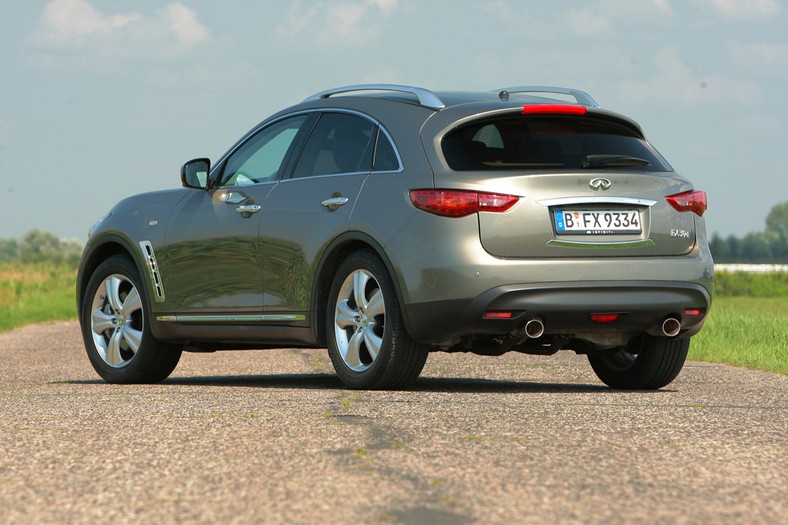 Infiniti FX30d: Gotowy do rywalizacji