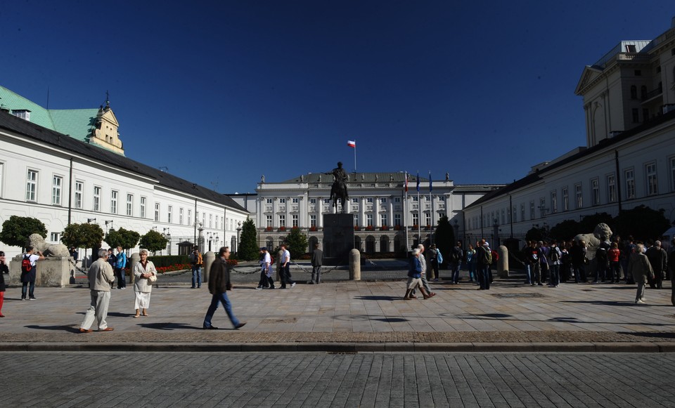 WARSZAWA KRAKOWSKIE PRZEDMIEŚCIE BEZ BARIEREK