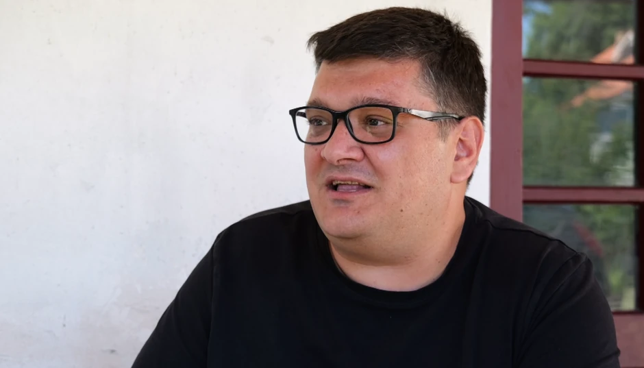 Milanče Radosavljević, emisija "Metar moga sela"