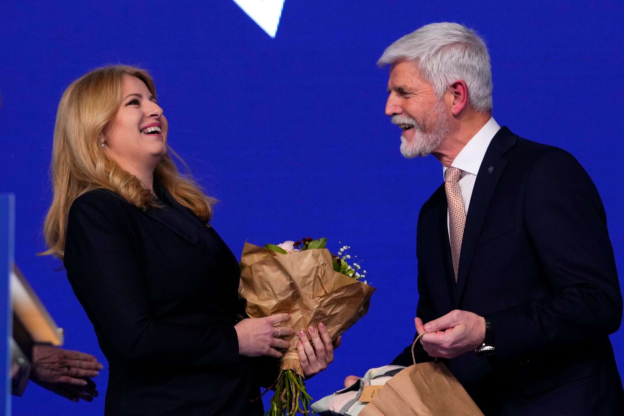 Slovenská prezidentka Zuzana Čaputová a novozvolený prezident ČR Petr Pavel. 