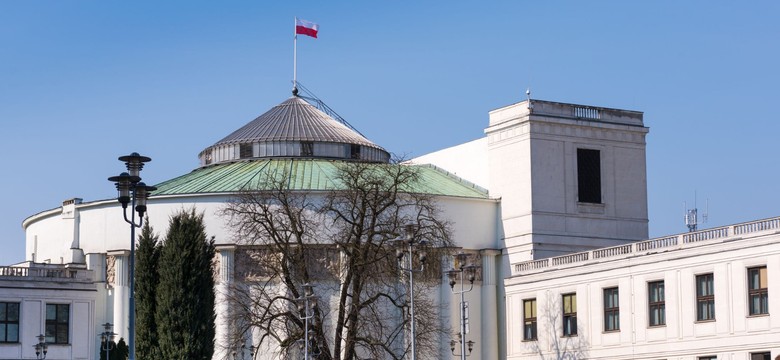 Gorąco w Sejmie wokół podwyżek dla nauczycieli. Opozycja do PiS: Komu znowu zabierzecie?