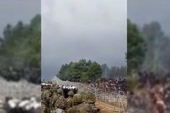 Wiceszef MSWiA: Migranci 'planują dłuższy pobyt' pod granicą