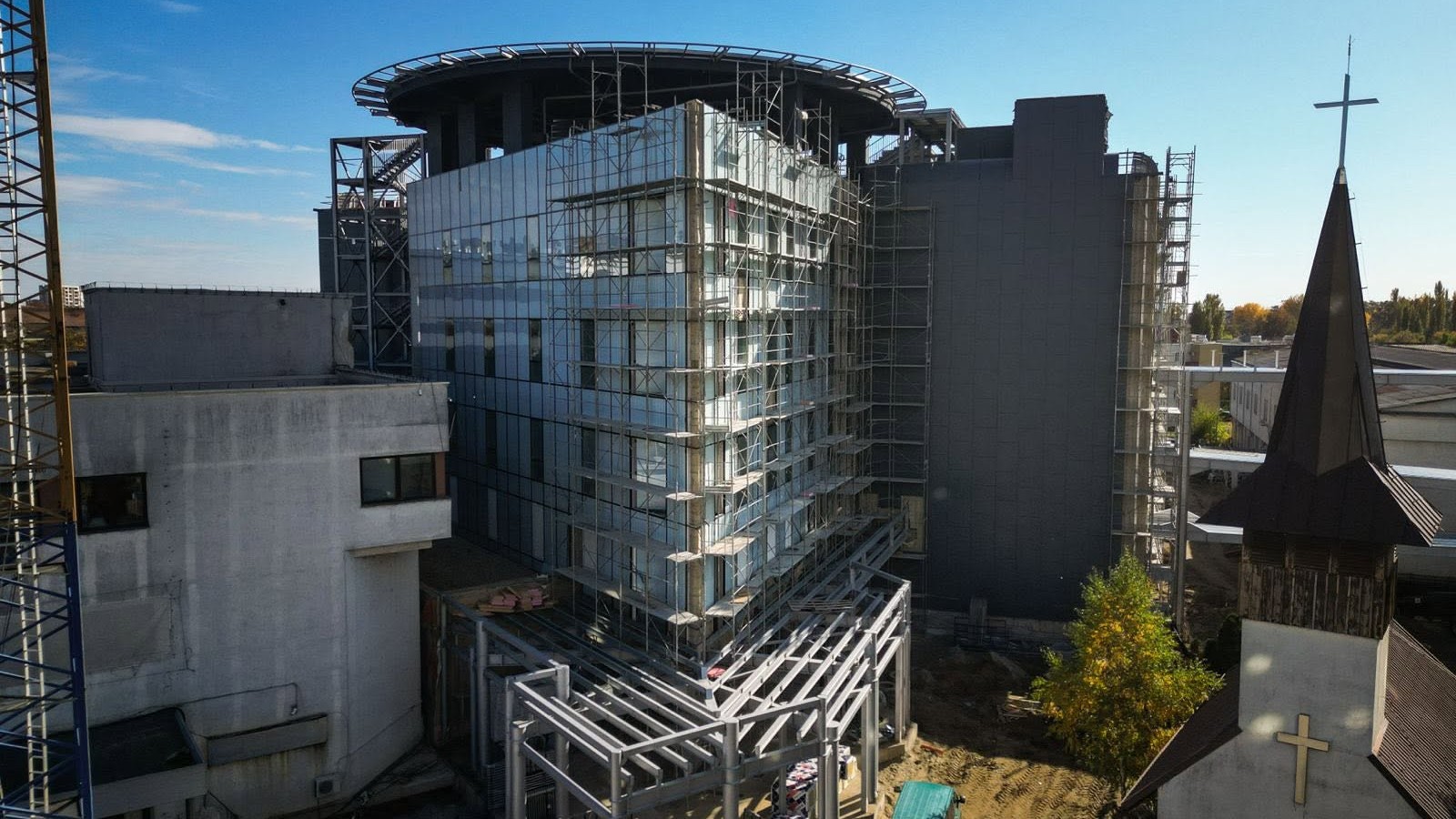 În 11 ani, după tragedia de la Colectiv, un singur spital pentru marii arși s-a construit în România, din cele 3 promise