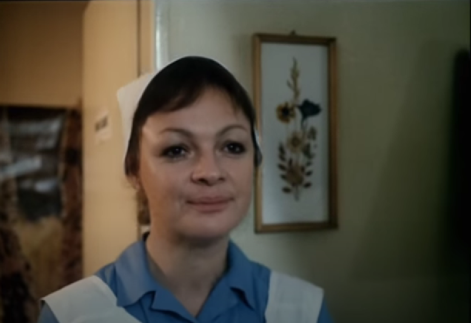 Janu poznajú vďaka z nezabudnuteľnej úlohe zdravotnej sestričky Toničky z komediálnych filmov o Básnikoch.