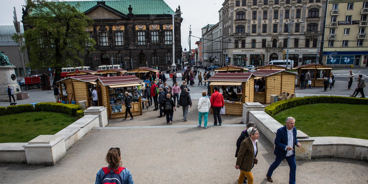 Mobilny punkt gastronomiczny powstanie na pl. Wolności