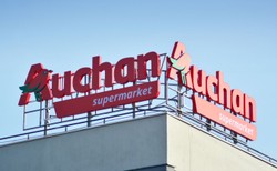 Auchan, Leroy Merlin, Decathlon już odczuły skutki konsumenckiego bojkotu