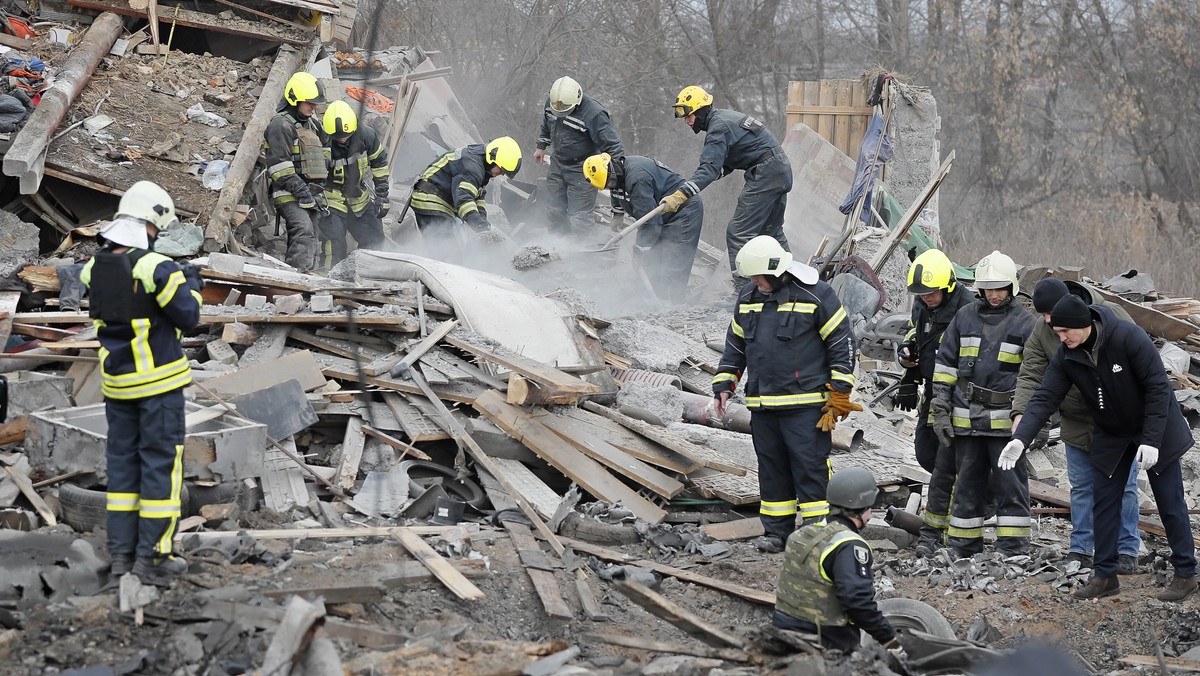 Zmasowany atak Rosjan, pocisk spadł na terytorium Białorusi. Podsumowanie dnia