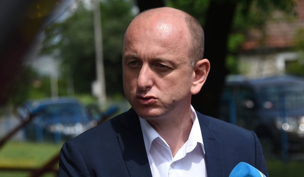 Milan  Knežević