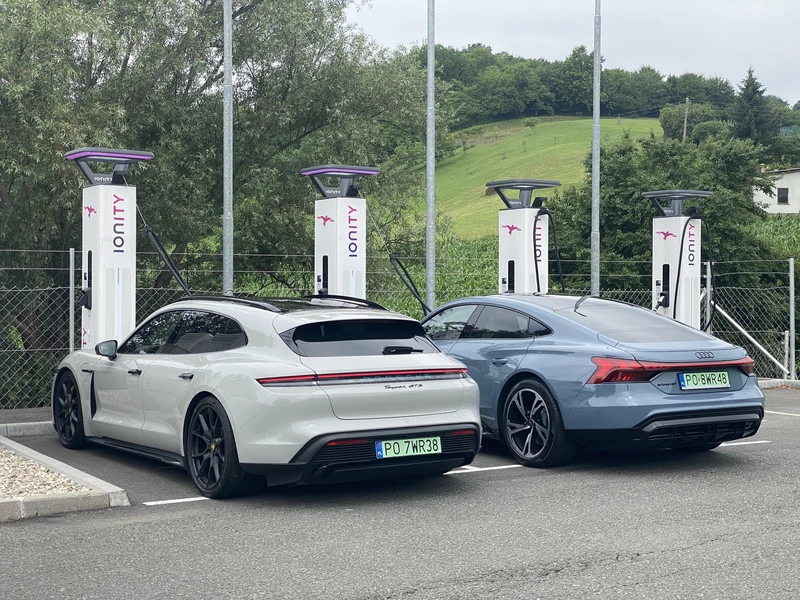 Podróż Porsche Taycanem i Audi e-tronem GT do Chorwacji