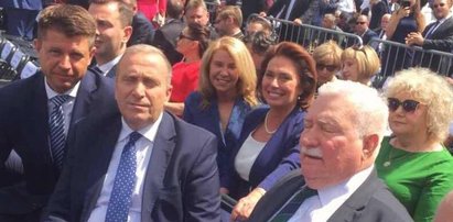 Kaczyński się przesiadł. Nie chciał słuchać Trumpa obok Schetyny