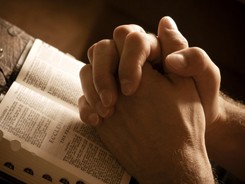 Sukienka z koralowca dla cudownego obrazu. Sanktuarium zbiera pieniądze