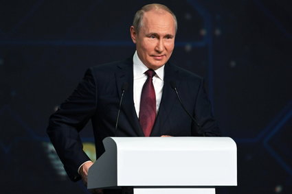 Putin miał zawał? Kreml: jest zdrowy i śmieje się z plotek