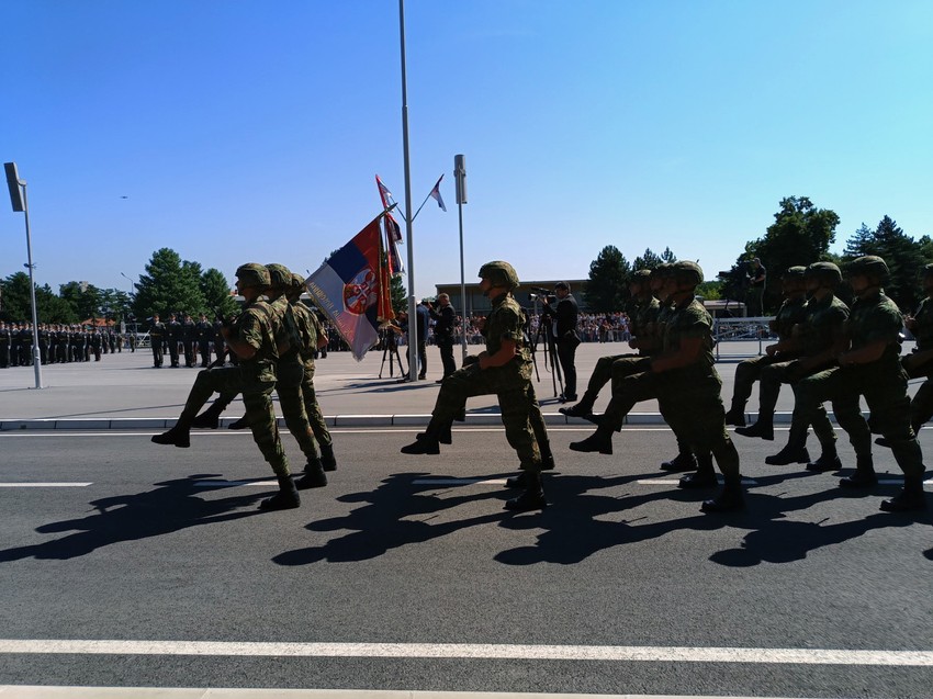 Promocija najmlađih oficira Vojske Srbije u kasarni "General Jovan Mišković" na Banjici.