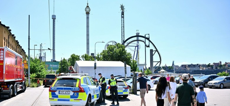 Ludzie wypadali z wagoników. Parki rozrywki zamykają kolejki górskie