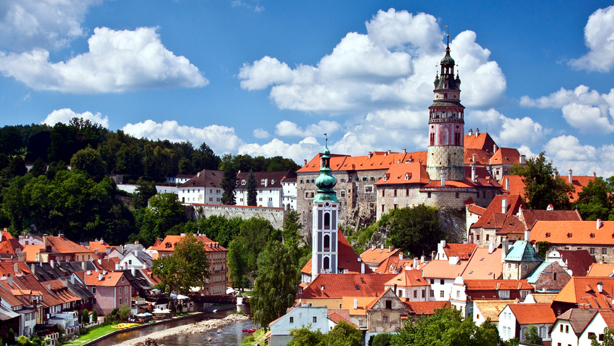 Światowa Federacja Dziennikarzy i Pisarzy Turystycznych (FIJET) uznała położone na południu Czech miasto Czeski Krumlov za najciekawsze z punktu widzenia turystyki miejsce na świecie w 2012 roku.