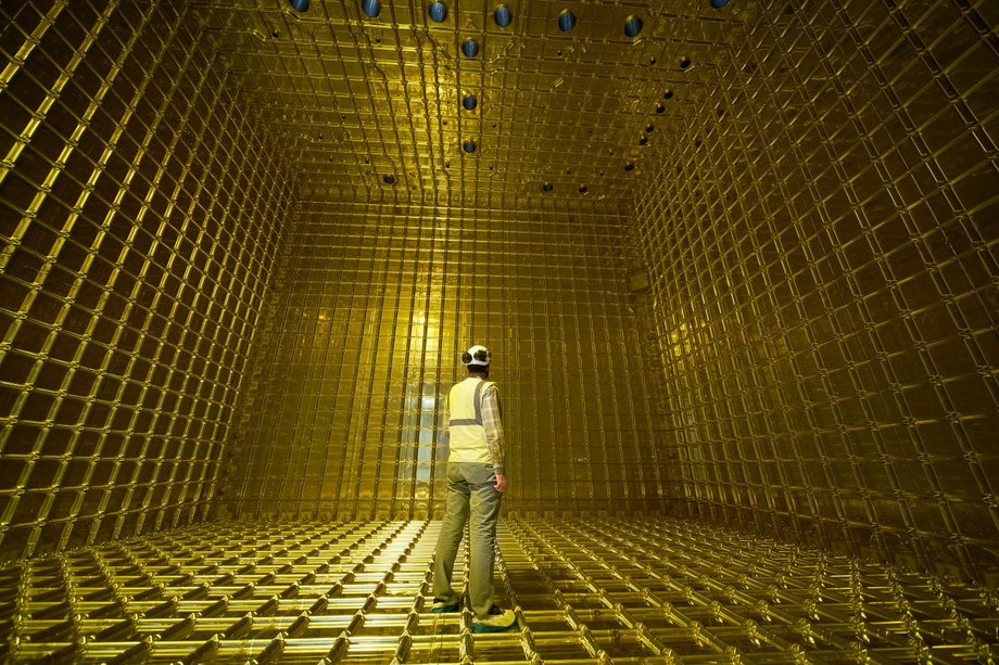 Prototypowy detektor, część eksperymentu protoDUNE, w CERN.