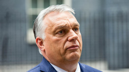 Első a biztonság: medvetámadástól óvják Orbán Viktort Tusnádfürdőn 