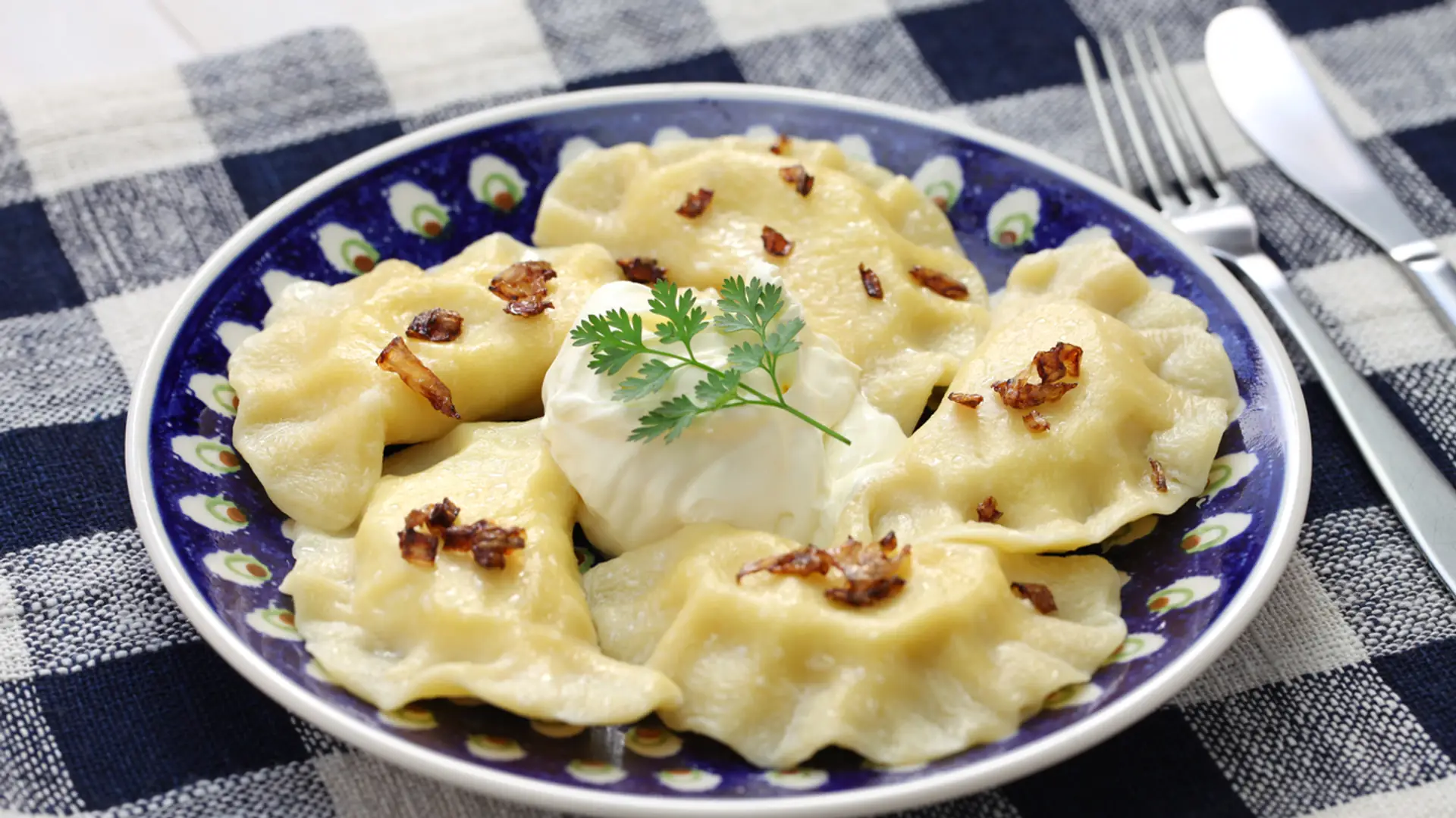 Domowe pierogi z kapustą - takie smakują najlepiej