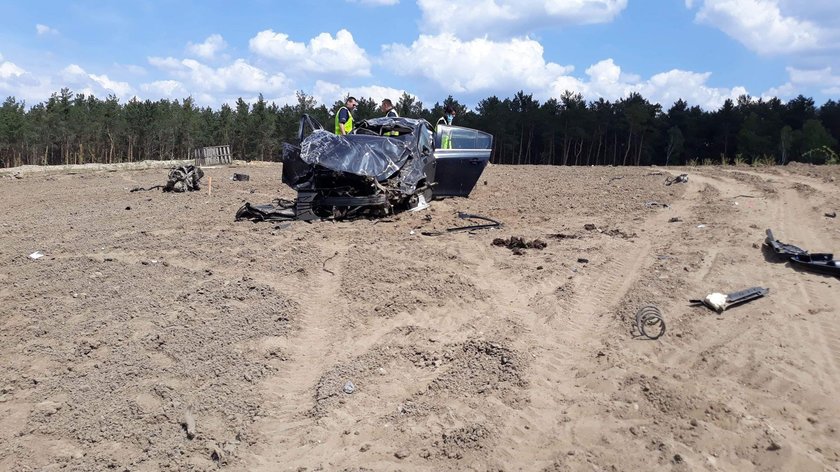 Tragiczny wypadek na trasie z Nowego Miasteczka do Nowej Soli. Z auta została miazga