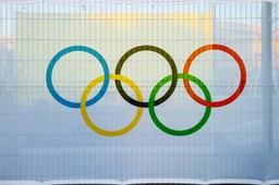 mkol coraz bardziej mięknie. jest za cofnięciem restrykcji dla sportowców z rosji i białorusi