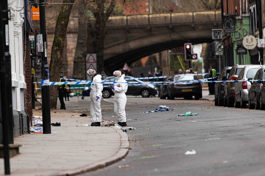 Automobil naleteo na pešake