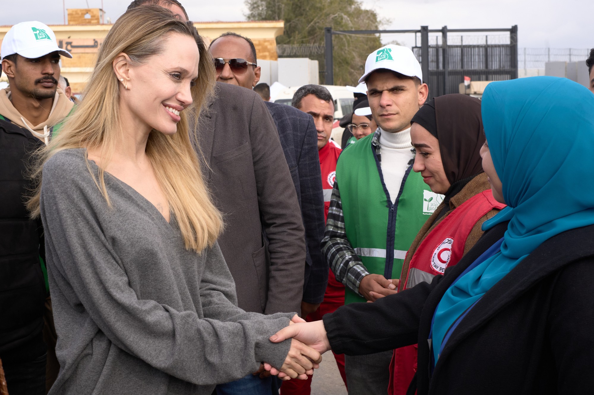 Angelina Jolie navštívila egyptskú stranu priechodu Rafah do Pásma Gazy.