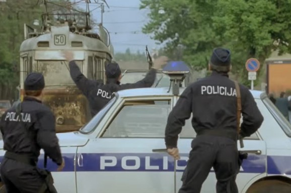 "Snajperista 2" se vratio IZ PRAŠINE i osvojio Netfliks: Lov na srpskog generala u ratom zahvaćenom Balkanu sniman u Mađarskoj