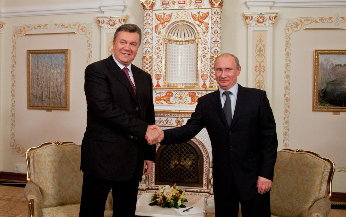 Wiktor Yanukovych convicted. The former president of Ukraine got 15 years in prison