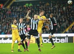 Liga włoska: Juventus grająć od 26 min. w "10" pokonał Udinese aż 6:2 [WIDEO]