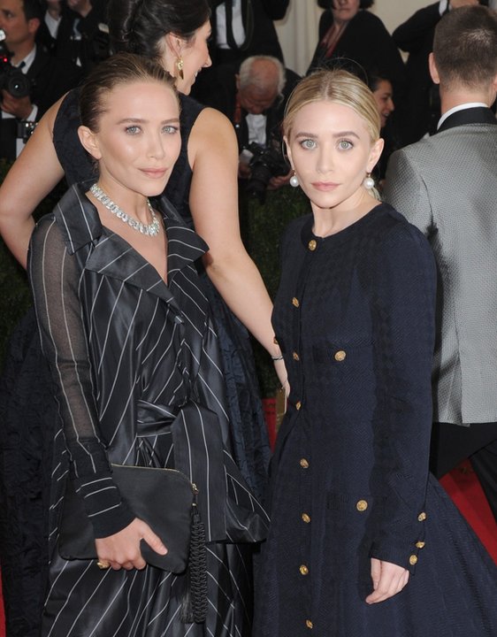 Mary-Kate i Ashley w 2014 roku