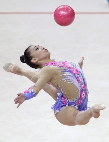 Piękne gimnastyczki rywalizują o mistrzostwo Europy